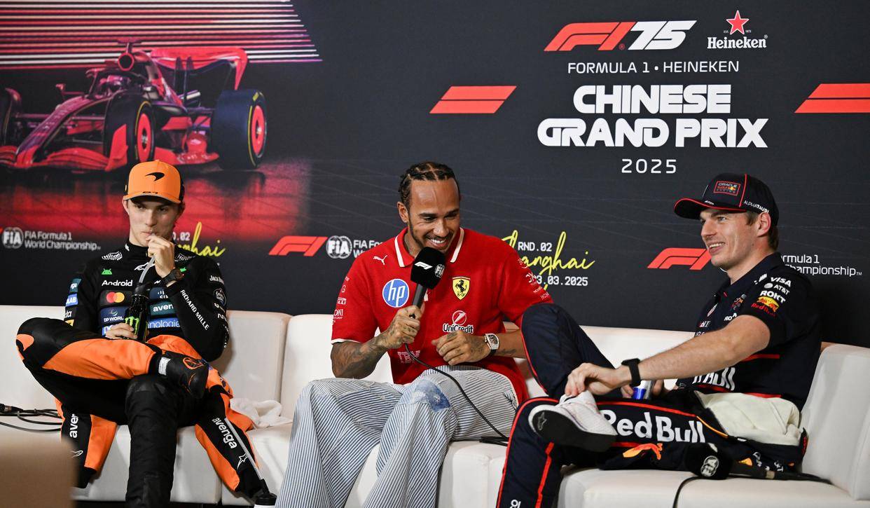 关于半决赛巅峰对决！汉密尔顿能否带领球队刷新纪录？的信息